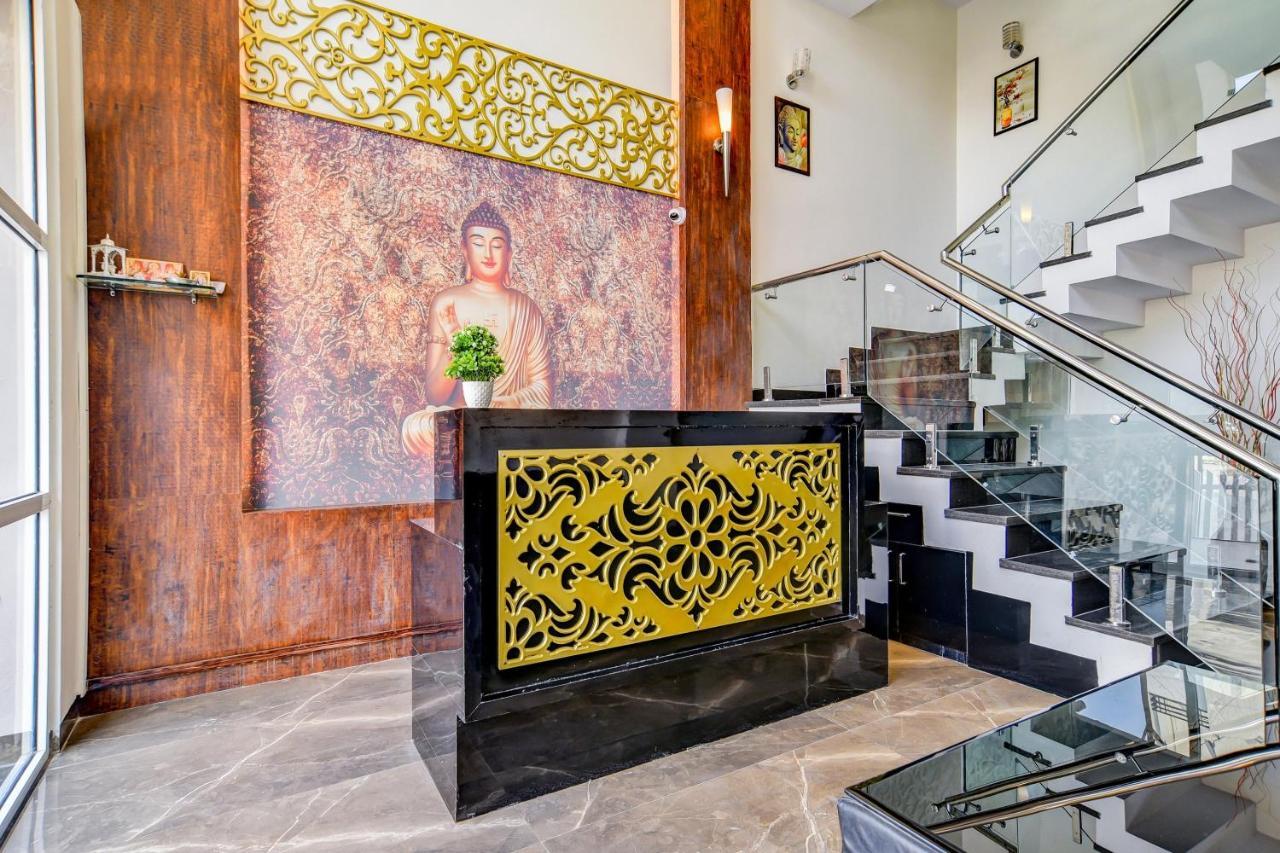 Capital O 77828 Hotel Twinkle Regency Indore Exteriör bild
