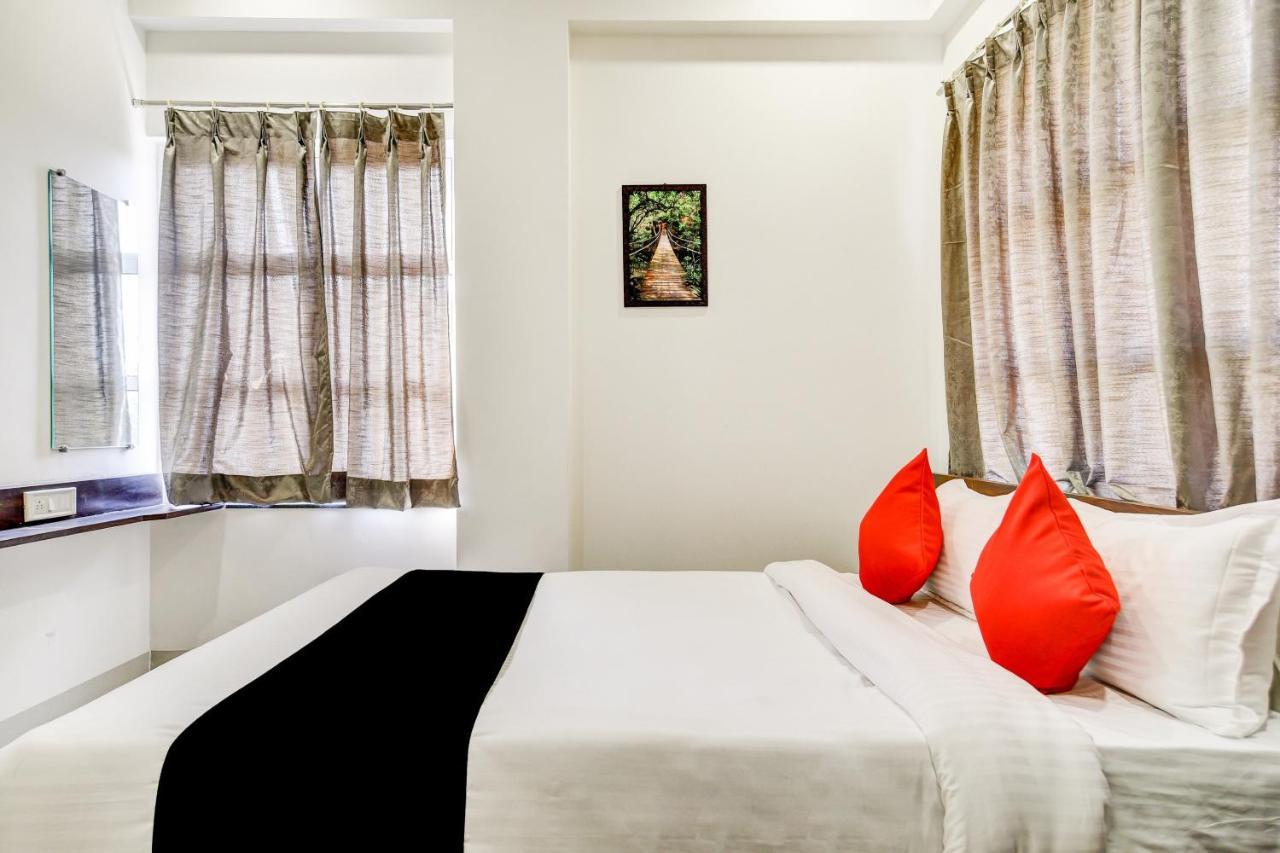 Capital O 77828 Hotel Twinkle Regency Indore Exteriör bild