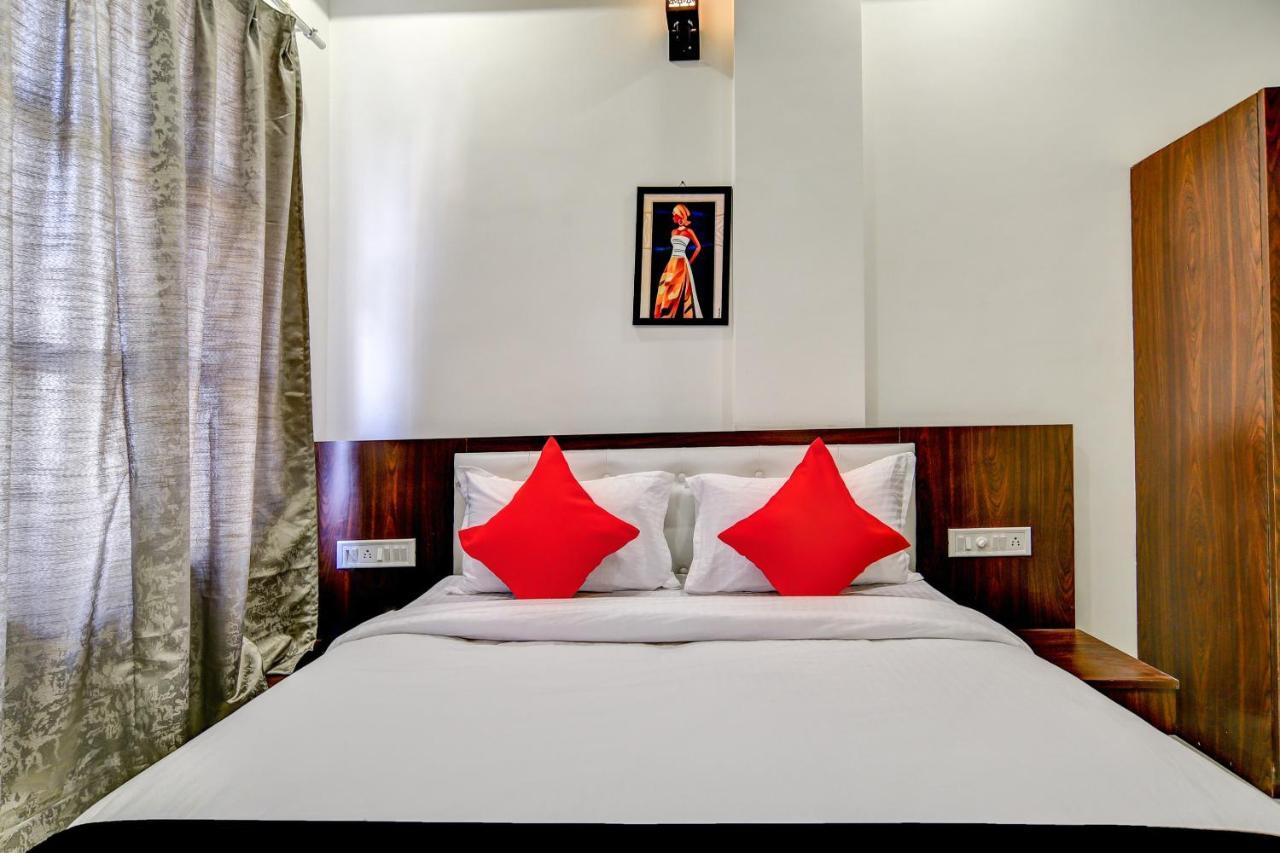 Capital O 77828 Hotel Twinkle Regency Indore Exteriör bild
