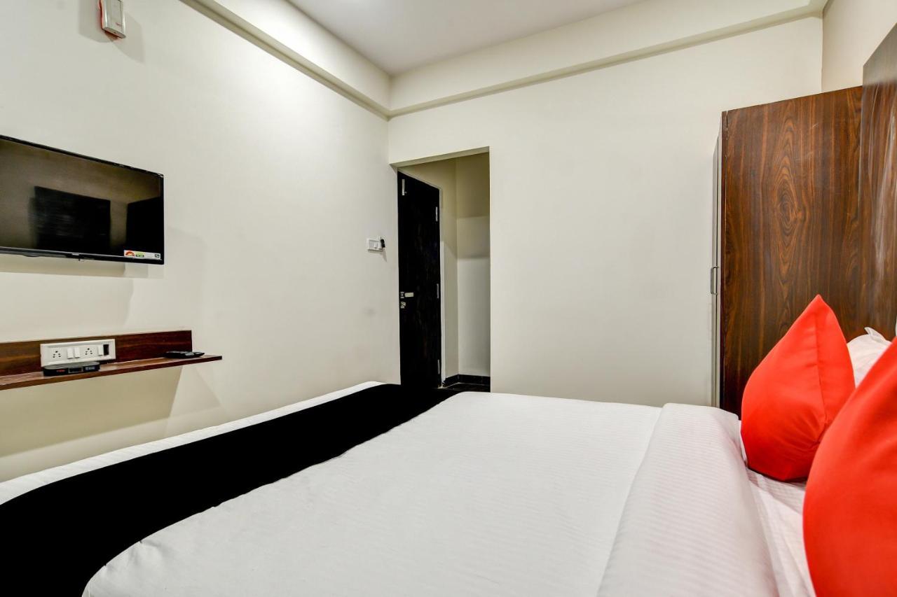 Capital O 77828 Hotel Twinkle Regency Indore Exteriör bild