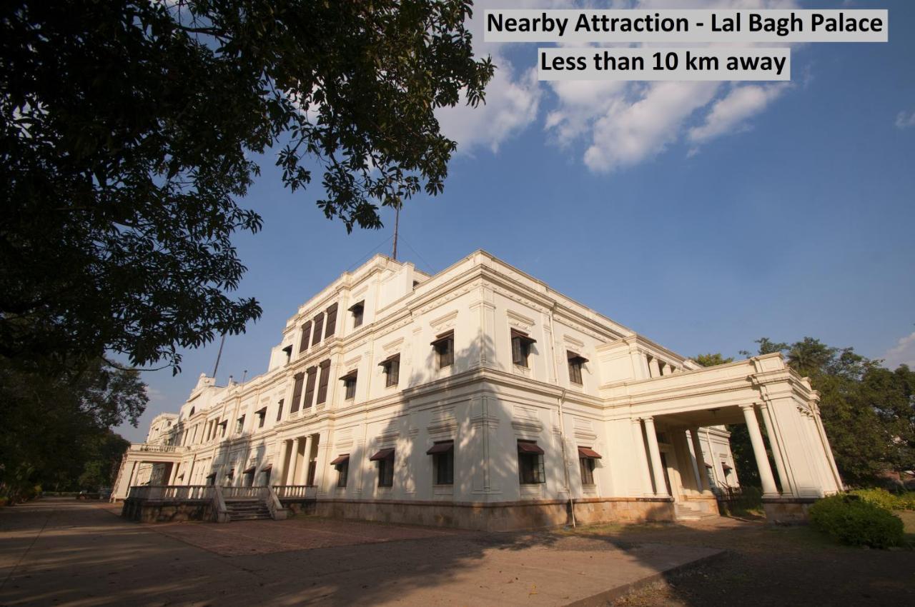 Capital O 77828 Hotel Twinkle Regency Indore Exteriör bild